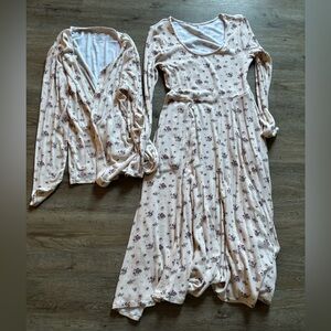 Posh Peanut Maven Floral Pointelle Dress Bundle